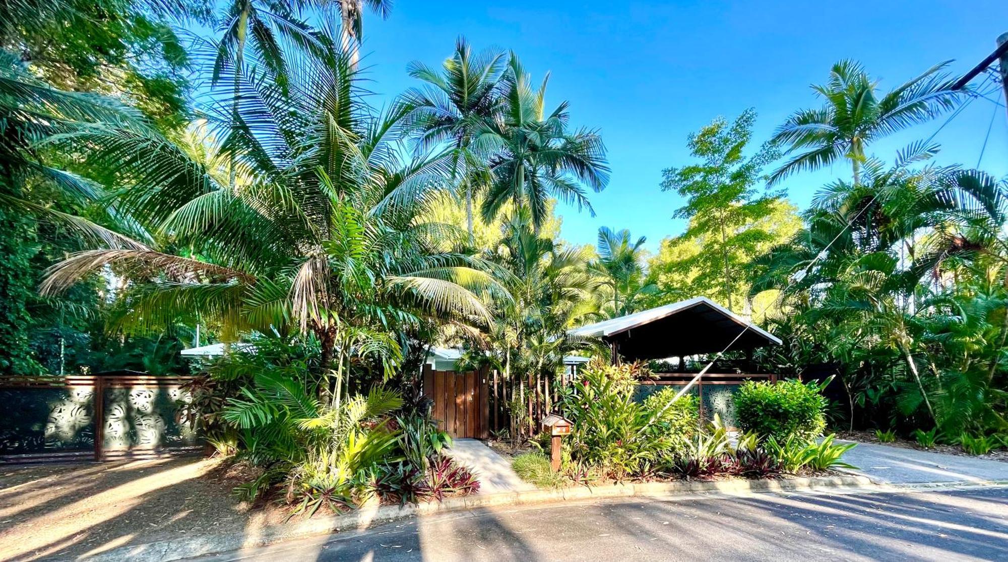 Karinya Hotel Pantai Clifton Luaran gambar