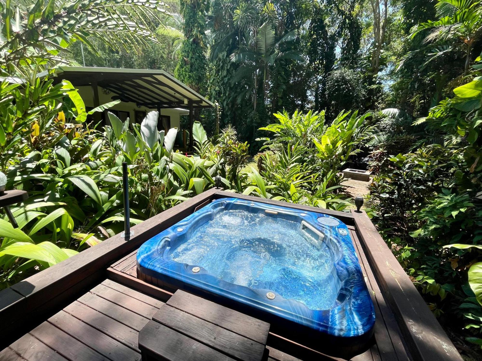 Karinya Hotel Pantai Clifton Luaran gambar